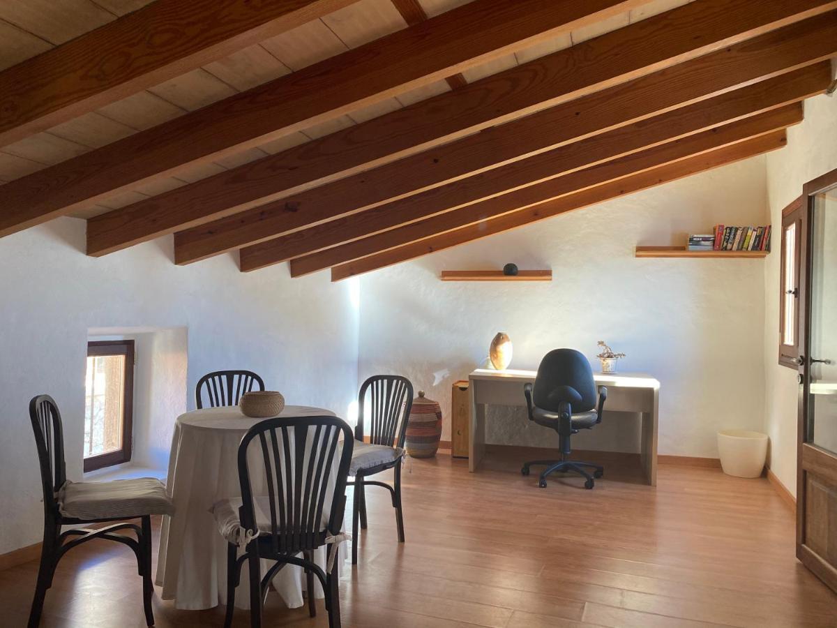 Casa Nuria, En El Centro, Al Lado De La Escalinata Del Calvario Para 6 Personas Pollença Exterior foto